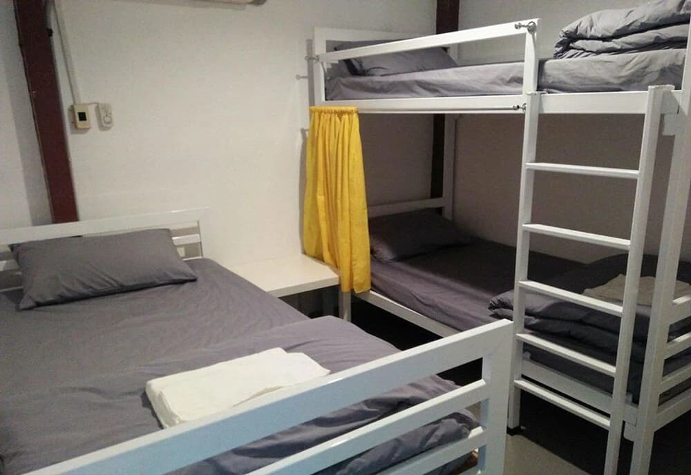 Yellow Hostel - photo 3