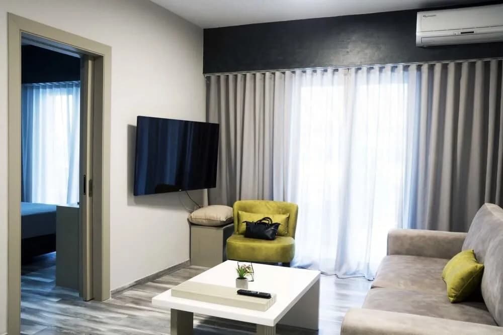 athens jacuzzi suite - main photo