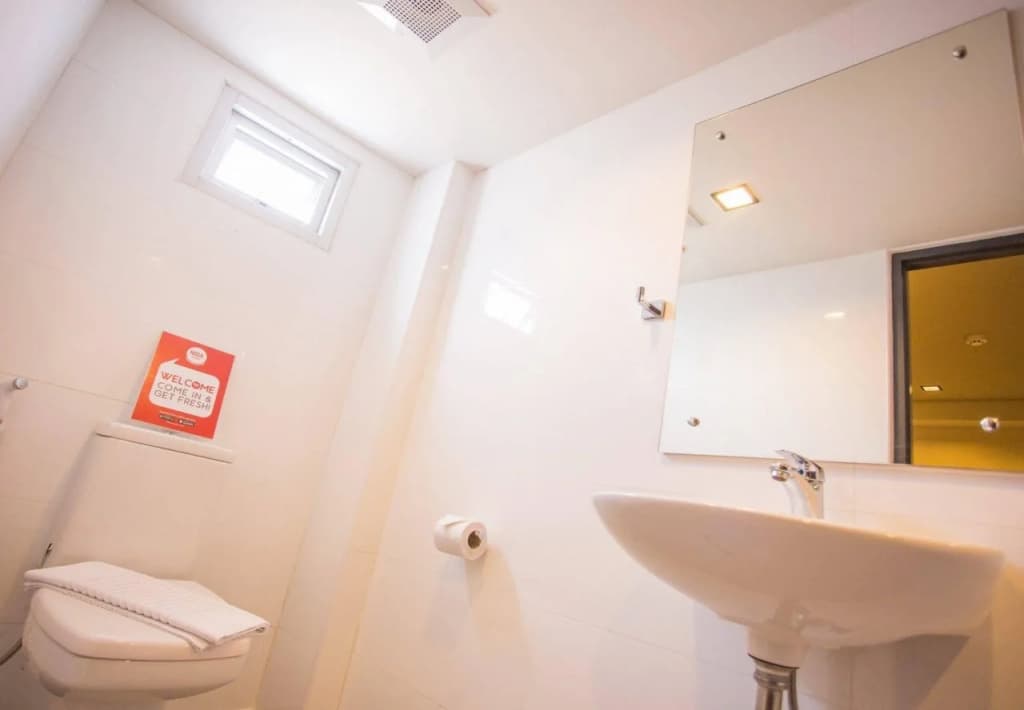 H2 Hotel - photo 9