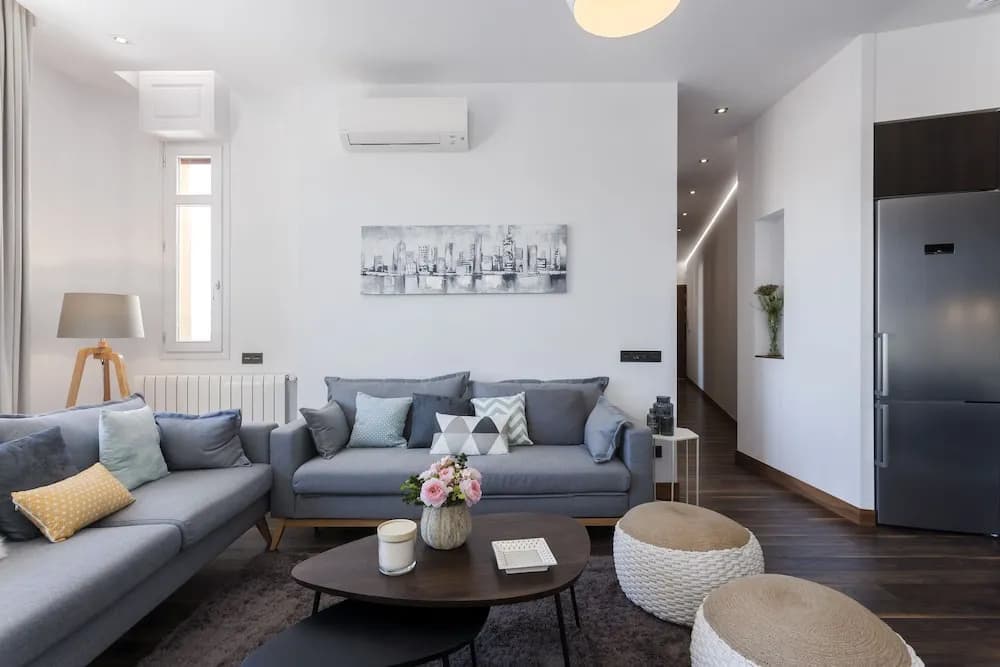 DOBO HOMES GRAN VIA lV APARTMENT - photo 3
