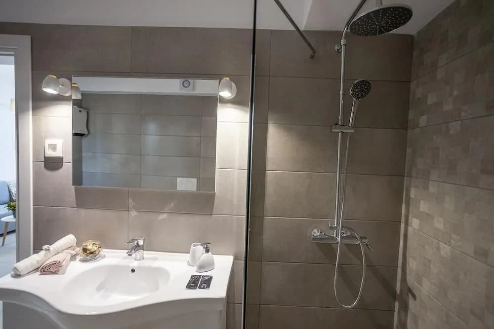 Attalos luxury flat Psyrri square - photo 7