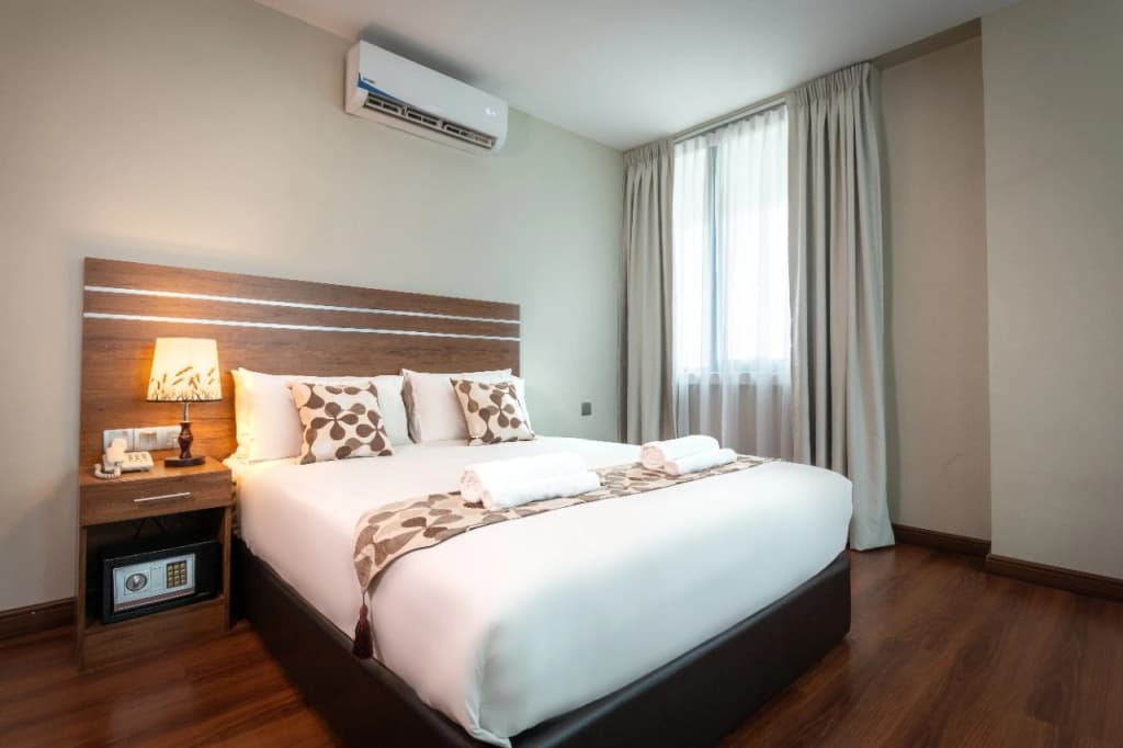 ZEN Rooms Metropol Hotel - photo 5