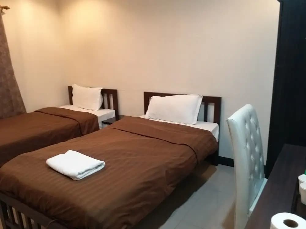 Bangkok Inn - photo 11
