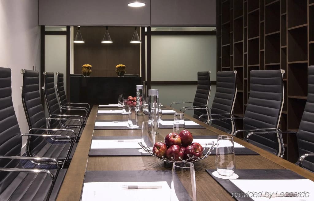 Swissotel Sydney - photo 23