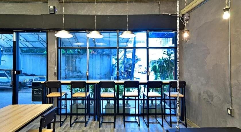 M Gray Hostel & Cafe - photo 21