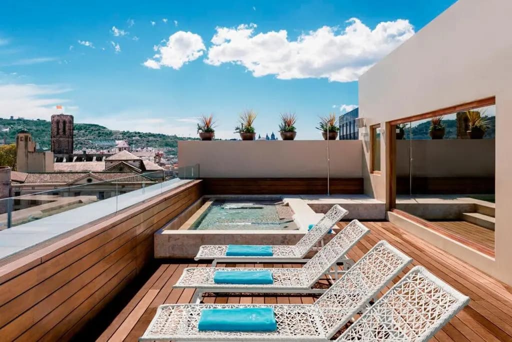 Lamaro Hotel - photo 17