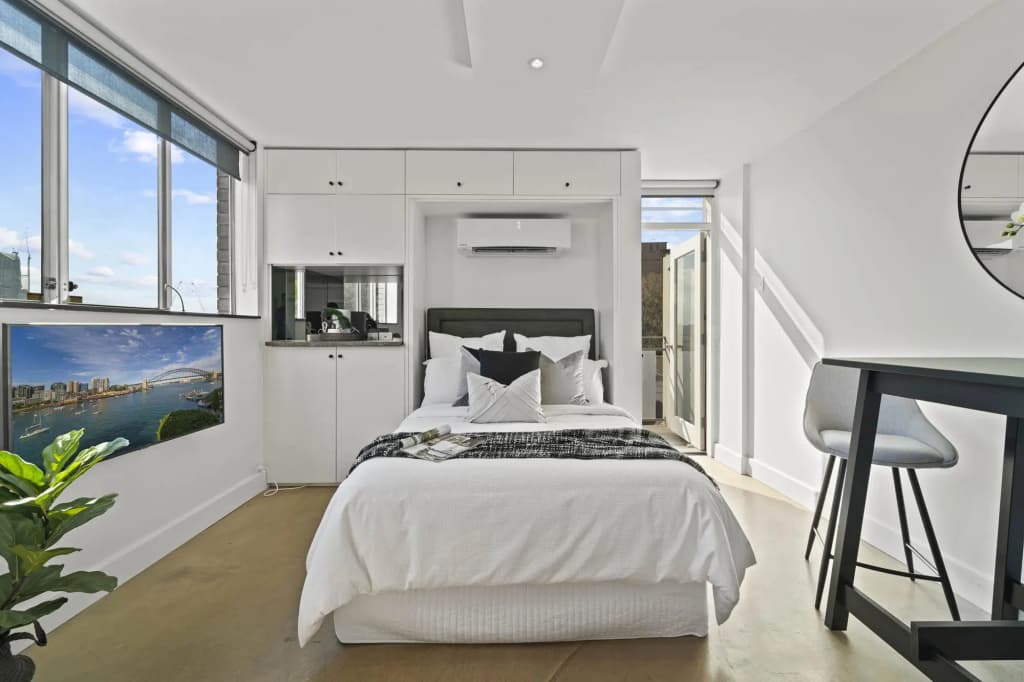Modern Potts Point Studio - photo 4