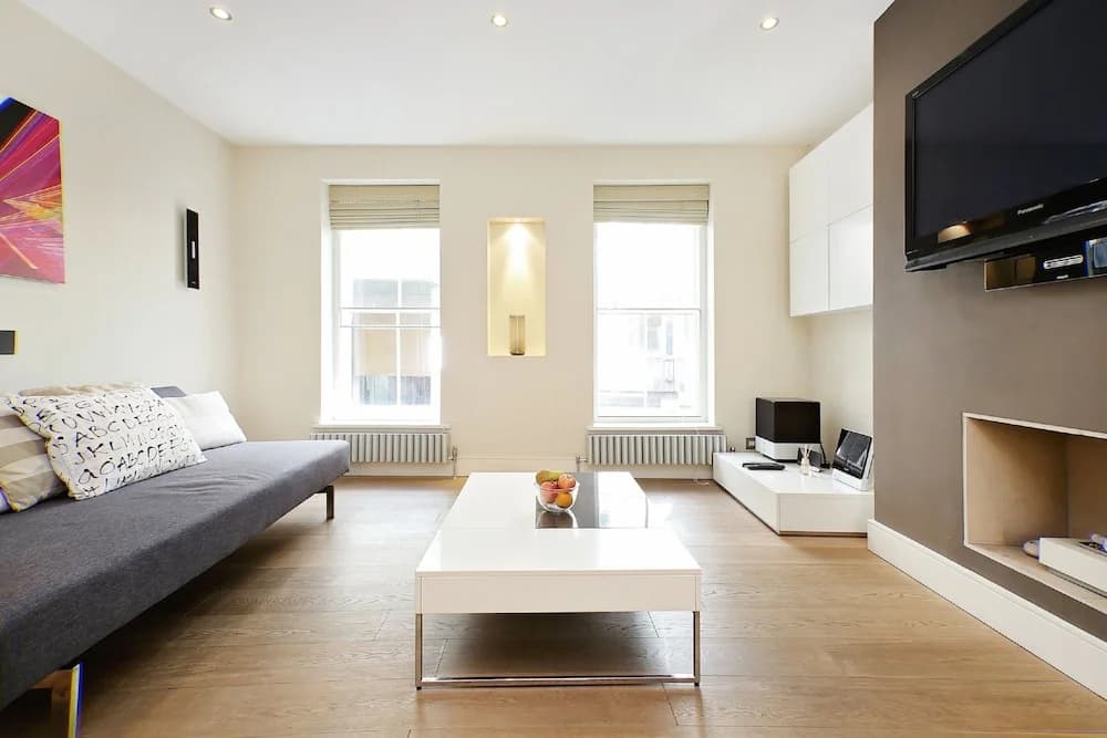 Trafalgar Square - Piccadilly Circus Apt - photo 2