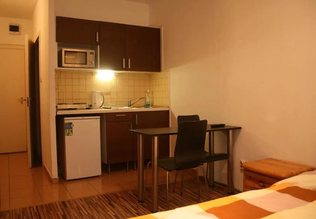 Margaret Bridge Studio Apartment - main photo
