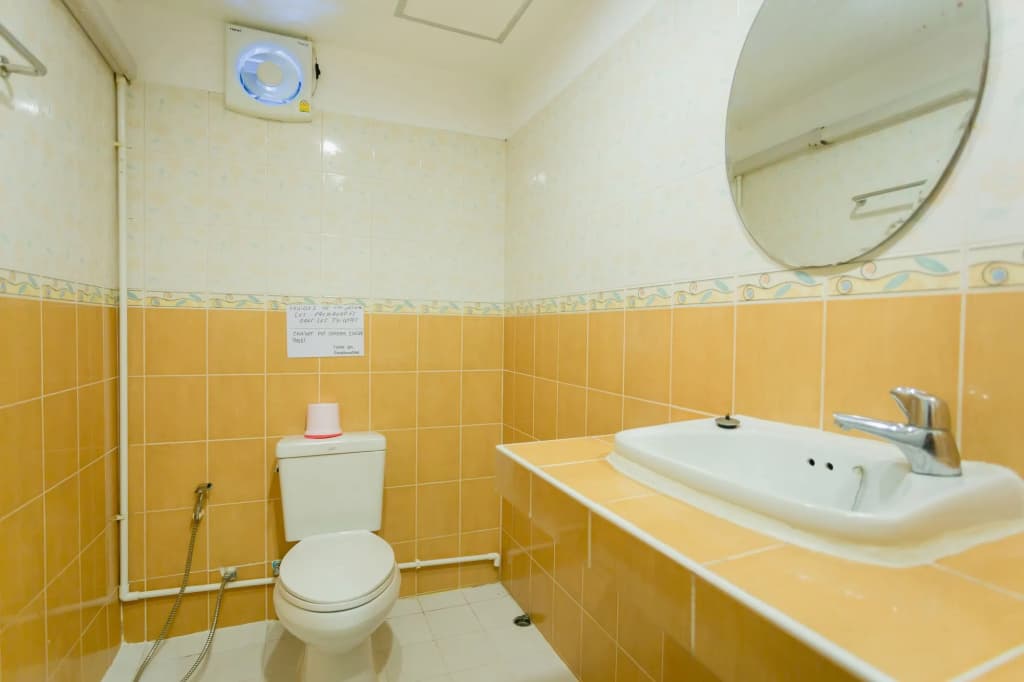 Rabbit Mansion Patong Hotel - photo 8