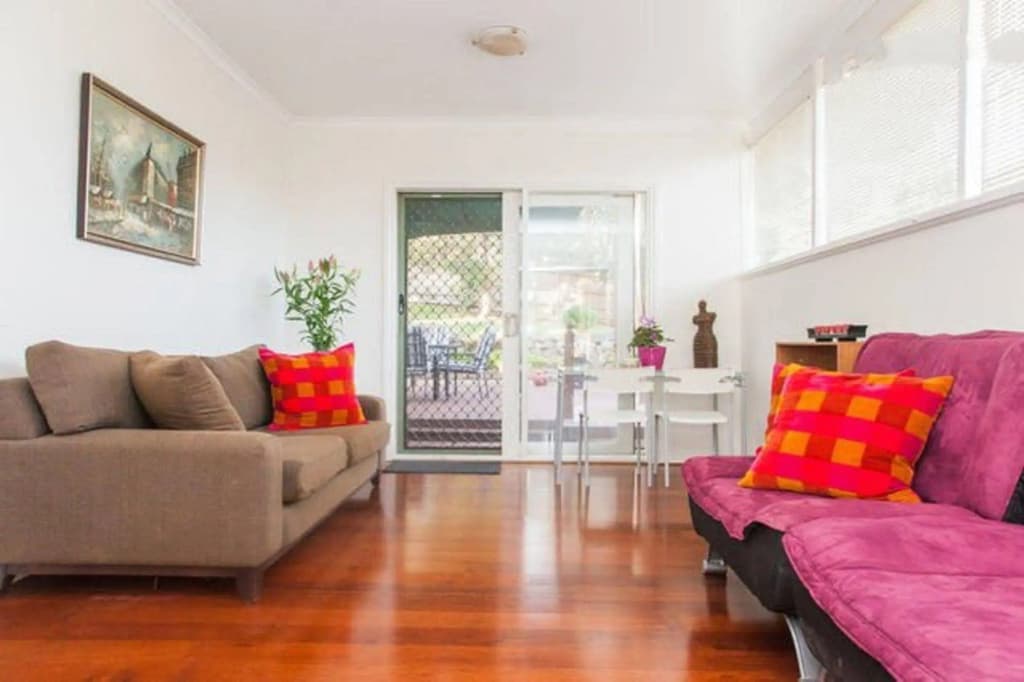 Eltham Retreat Guest House - photo 4