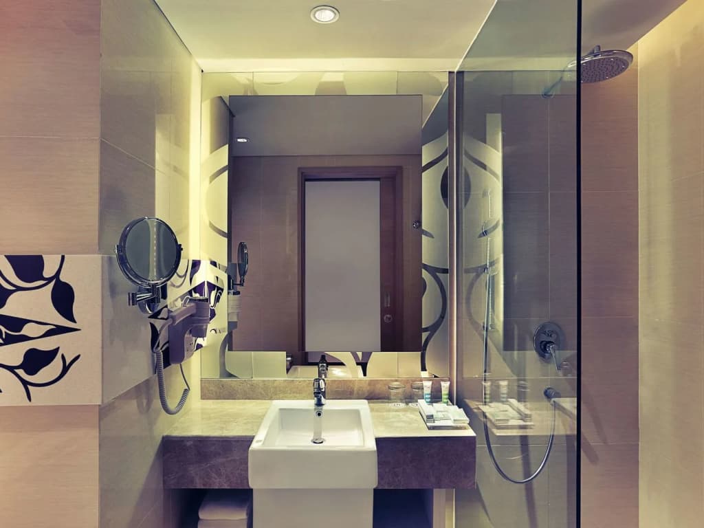 Mercure Jakarta Sabang - photo 8