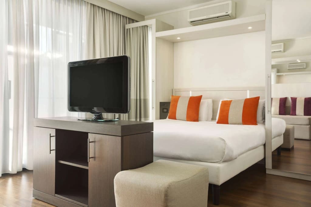 Hotel Ramada Plaza by Wyndham Milano - photo 20