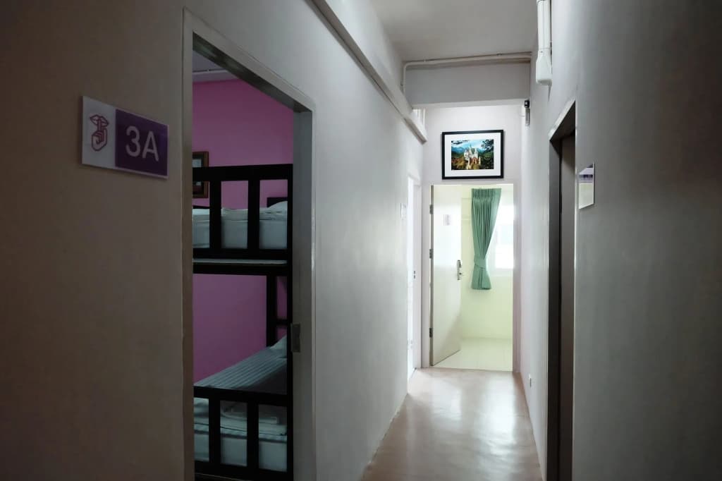 Sleep Dee Hostel - photo 14
