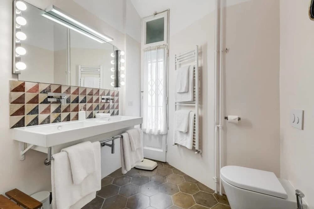 Bright 3 bed Flat 9 min From Piazza di Spagna - photo 7
