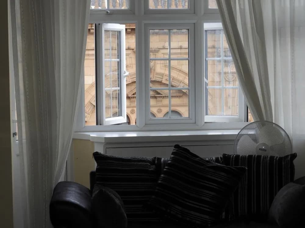 2 Beds Harrods Apartments - photo 7