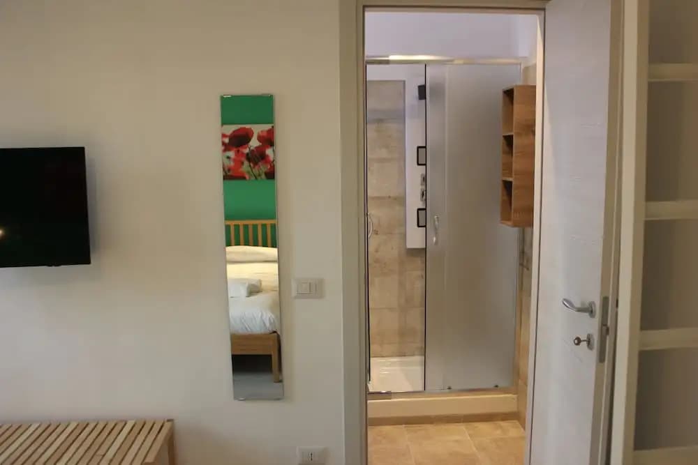 Roman Sunrise Rooms - photo 6