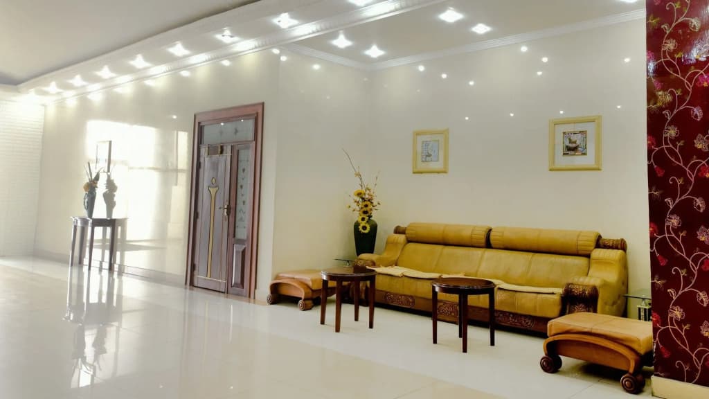 Juliana Hotel Colombo - photo 12