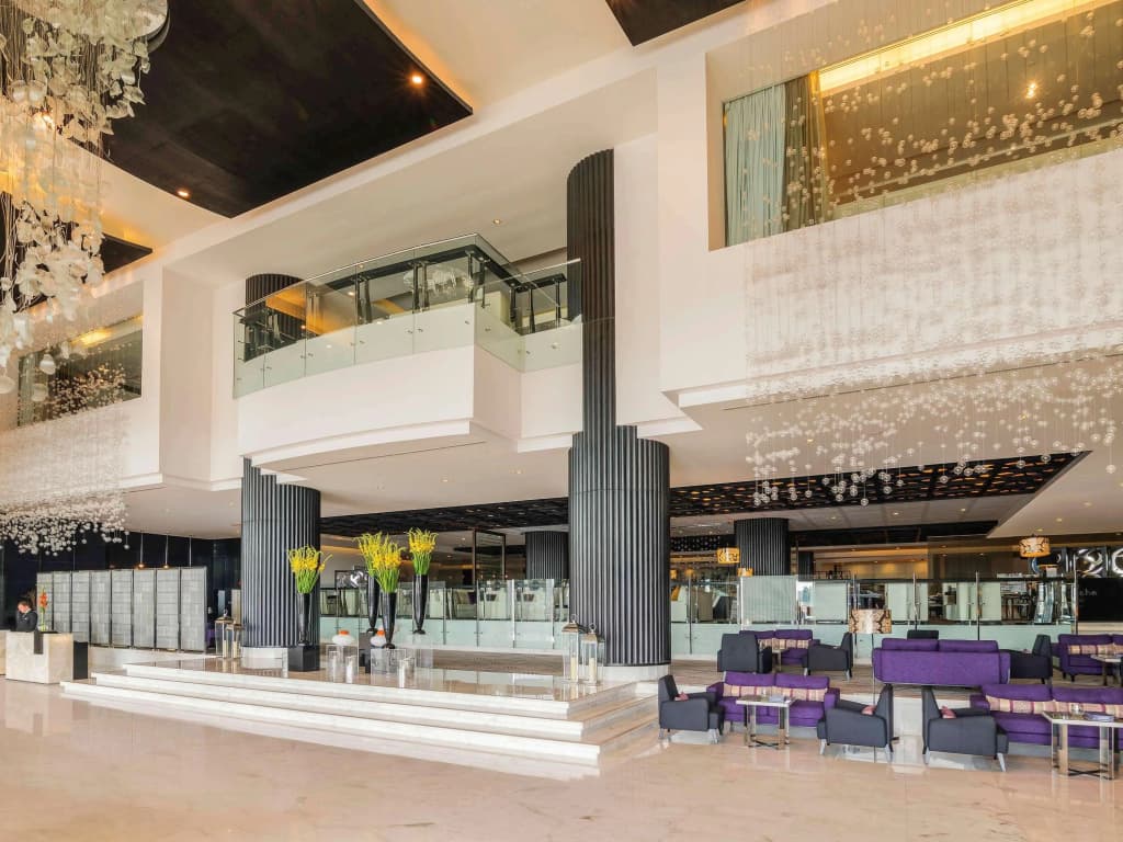 Sofitel Abu Dhabi Corniche Hotel - photo 2