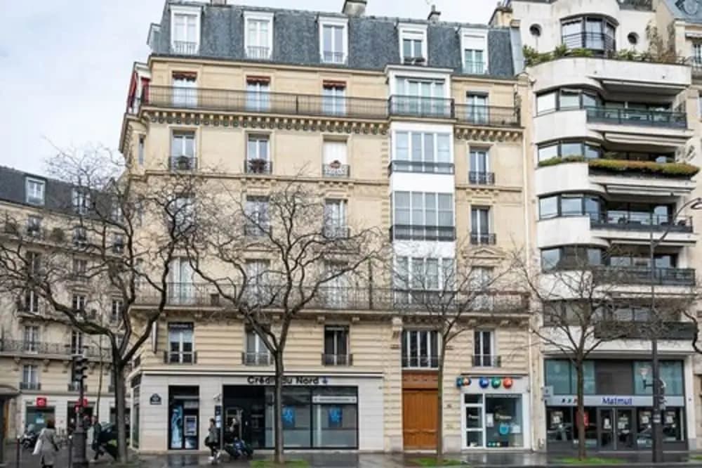 Joli F2 à Paris 16 - main photo