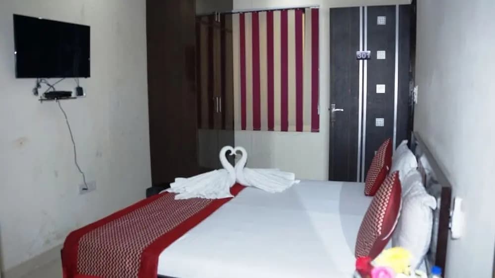 Maxfort Budget Hotel Dwarka - photo 8