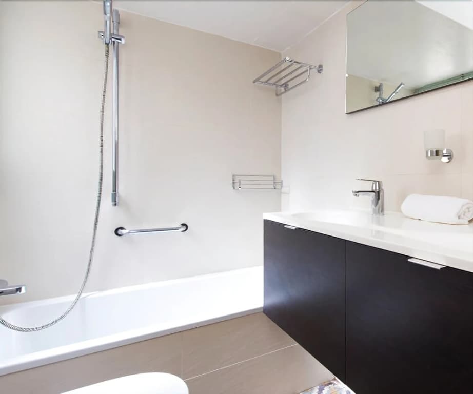 AB Centric Muntaner Apartment - photo 7