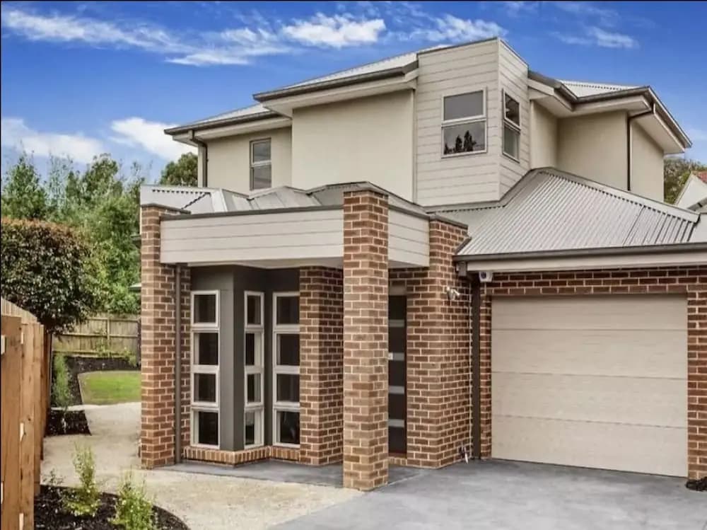 Signature Townhouse In Doncaster - main photo