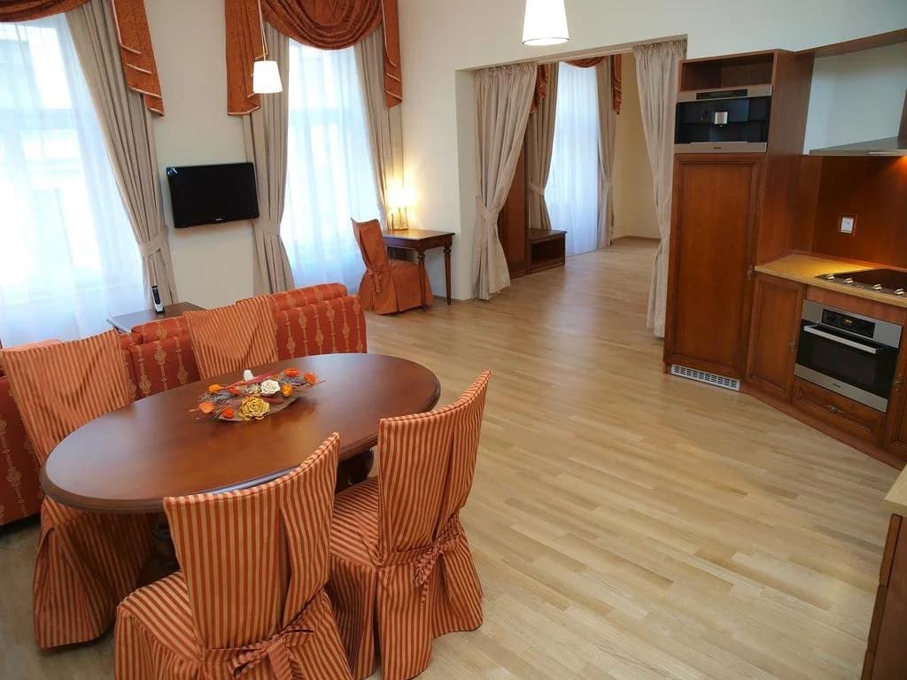 City Apartment - photo 8