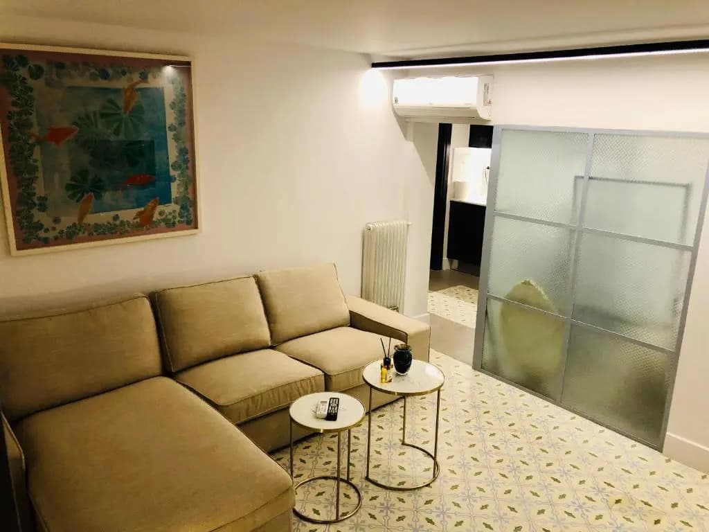 Athos 18 KOLONAKI SQUARE CENTRAL!!! - photo 2