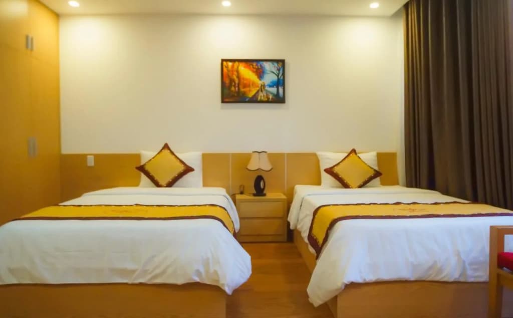 Ruby Hotel - main photo