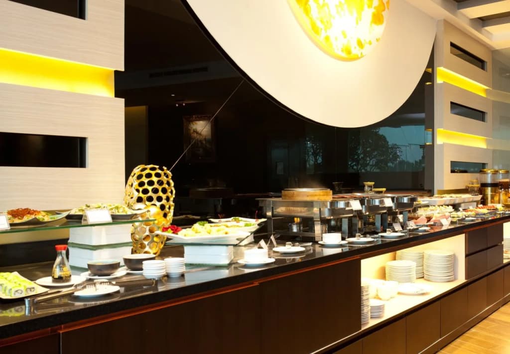 The Hanoi Club Hotel & Residences - photo 10