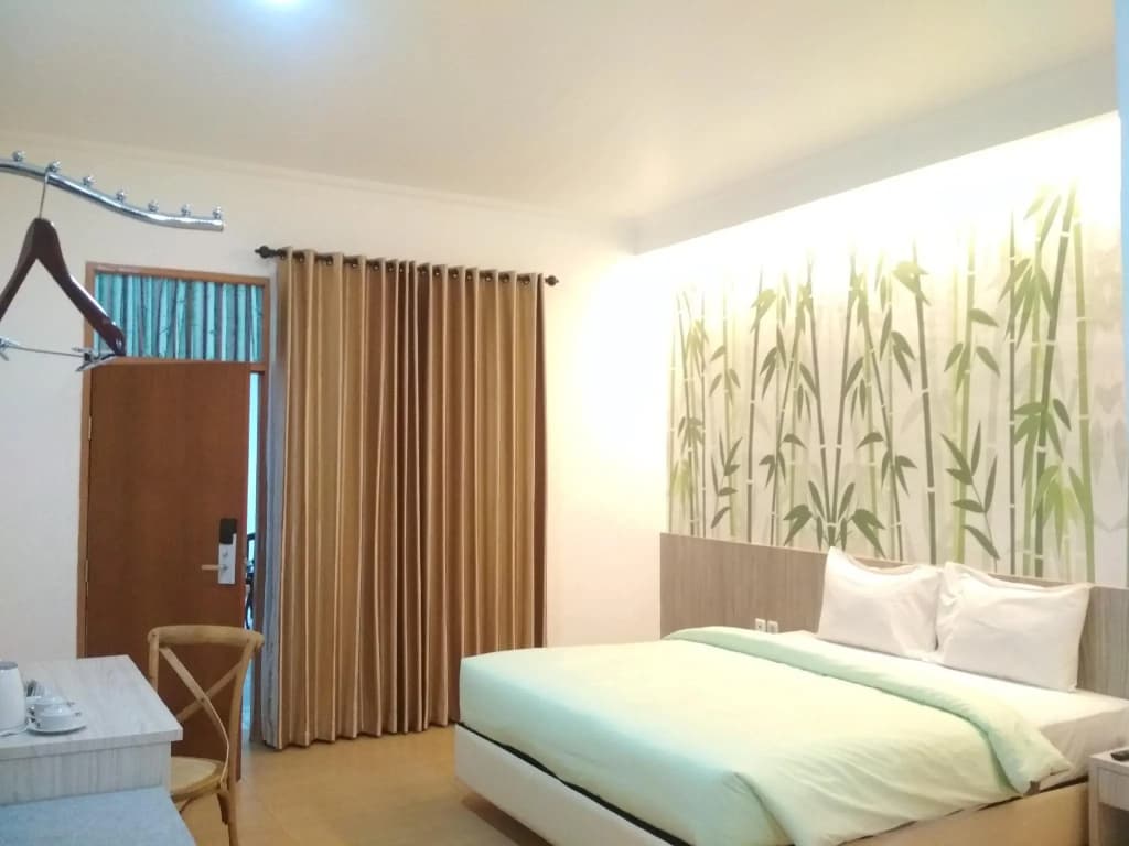 Hotel Huswah - photo 3