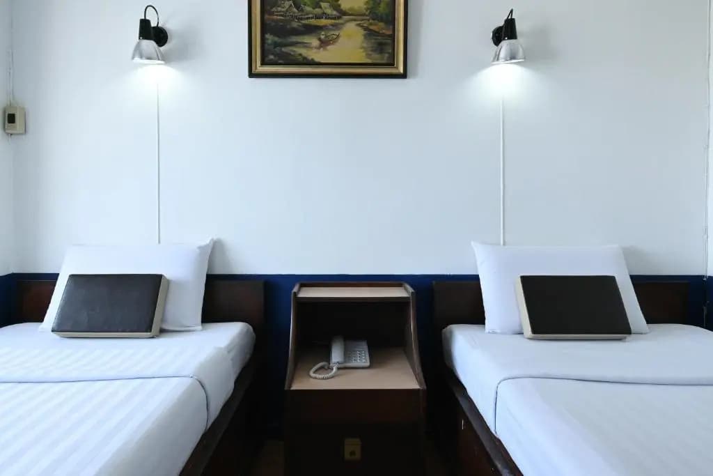 The Krungkasem Srikrung Hotel - photo 5