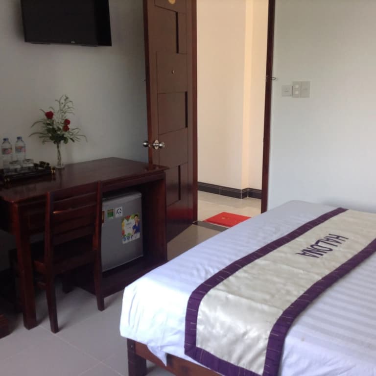 Halona Hotel - photo 3