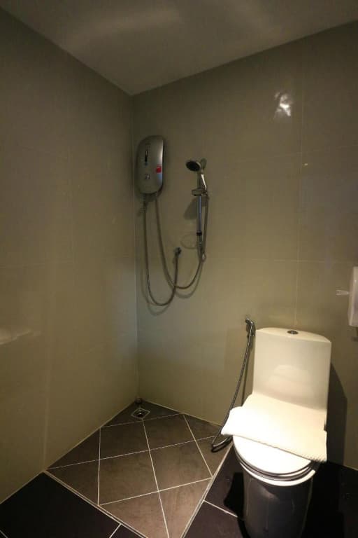 AZZ Hotel - photo 10