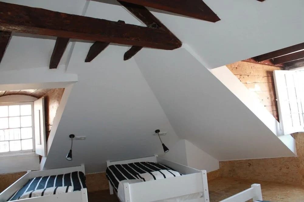 Surf in Chiado Hostel - photo 14