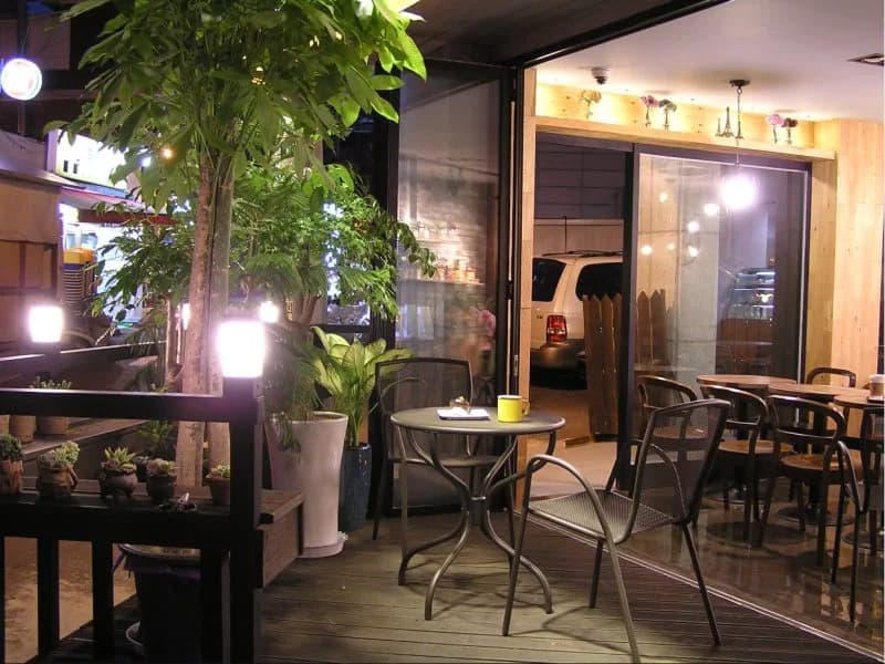 Top Guesthouse - photo 16