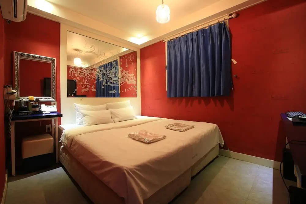 2U Motel - photo 5