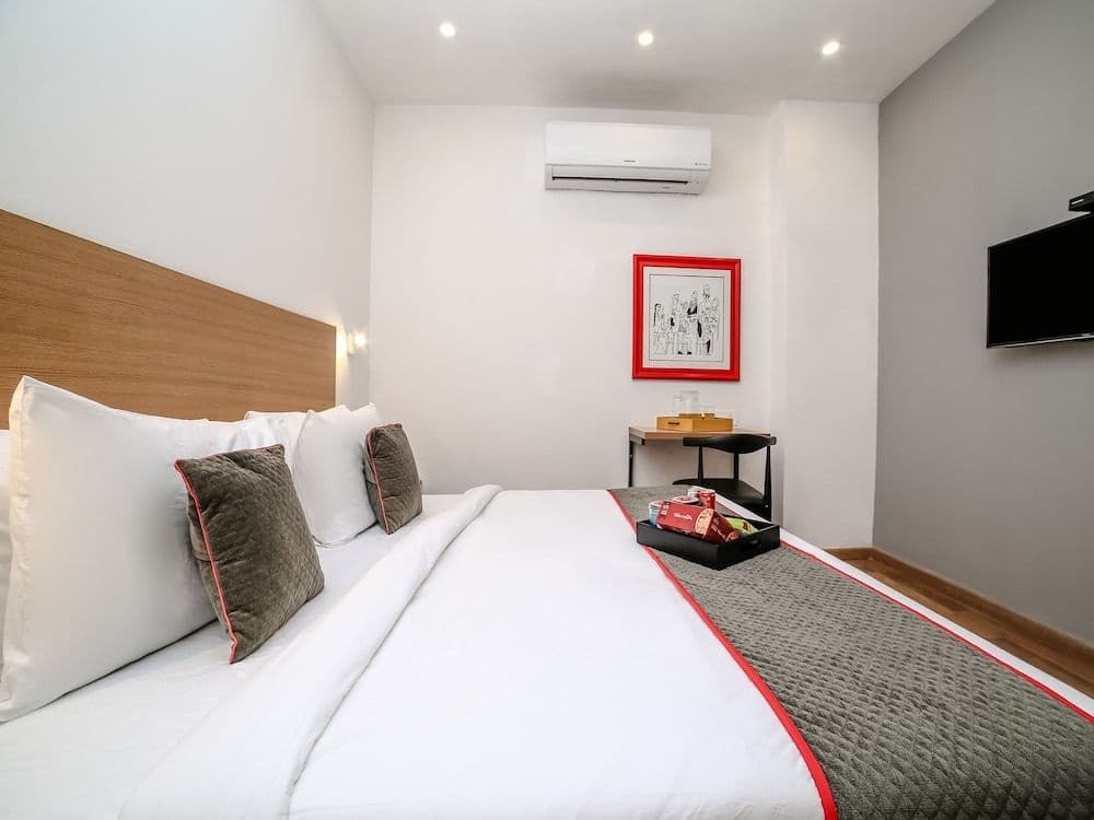 OYO Townhouse 080 Meera Bagh - photo 4