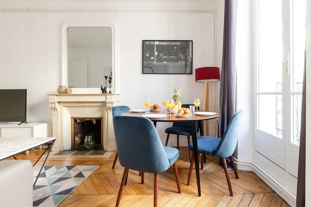 River Seine - Quartier Latin Apartment - photo 2