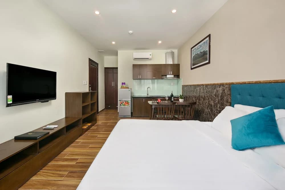 Celina Hotel & Apartment - photo 5