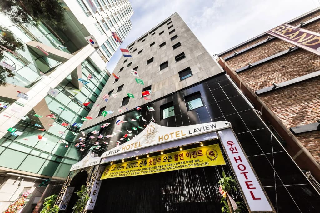LA View Hotel - main photo