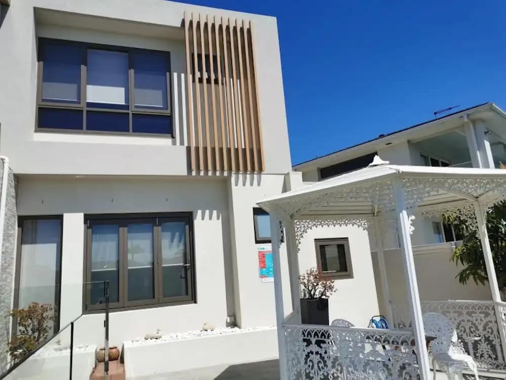 Serviced Waterfront Whole Villa Sydney - photo 37