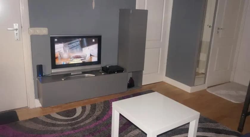 Down Town Apartment - photo 2