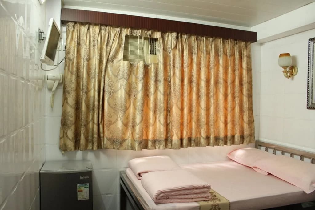 Carlton Guest House - Carlton Group of Hostels - photo 3