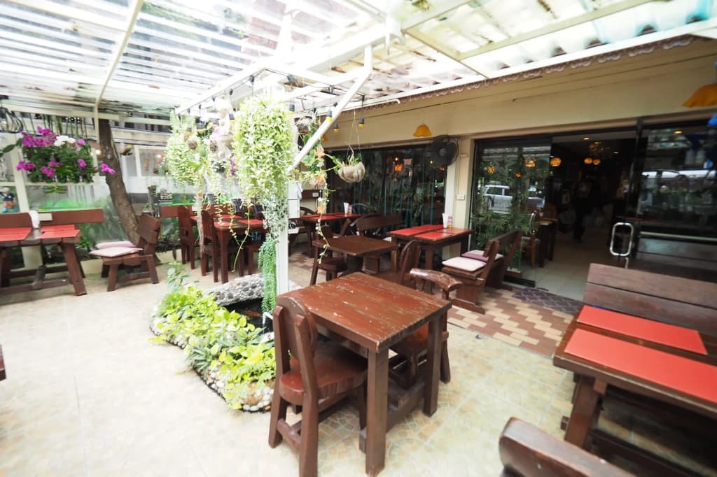 Honey House1 - photo 17