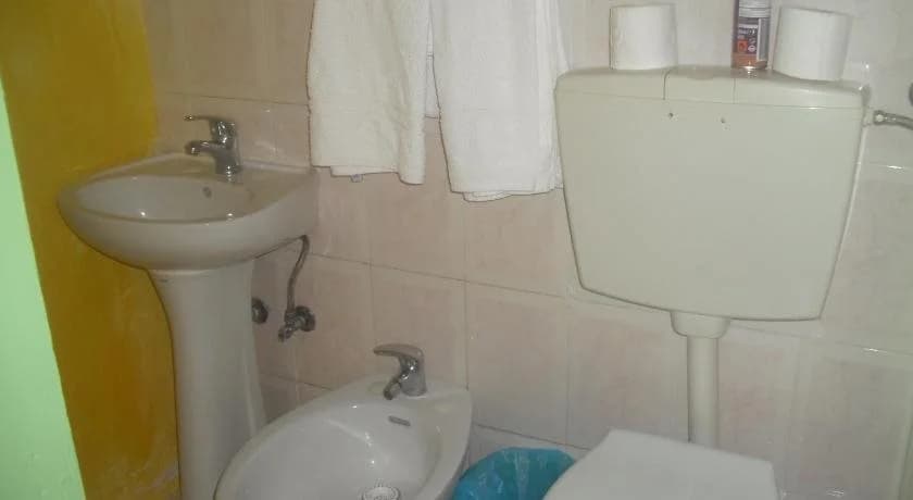 Guest House Bela Flor - photo 11