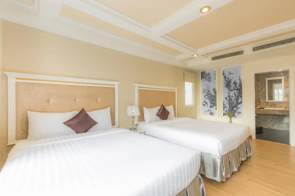 Dyn Opera Hotel - photo 4