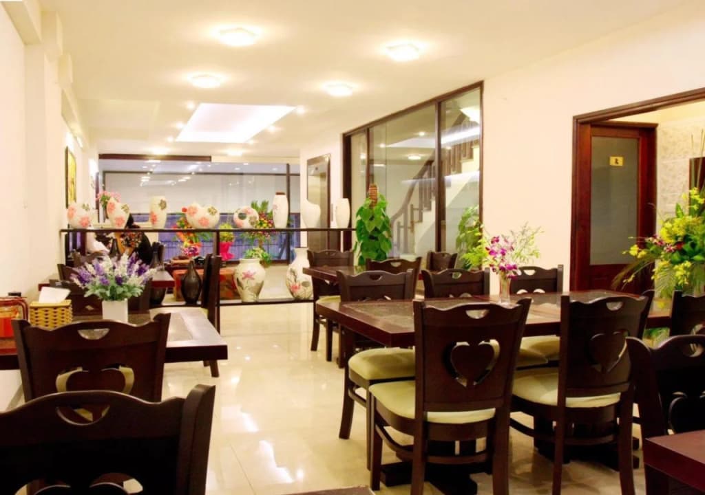 Happy Hotel - Kim Ma - photo 10