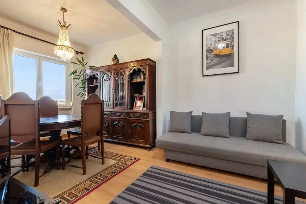 Guestready - Bright 2BR Apartment in the Heart of Graça - photo 4